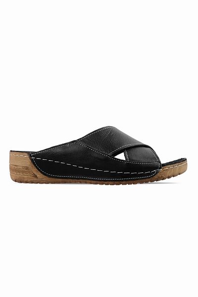 Lal Shoes & Bags شبشب Darlen من الجلد الطبيعي باللون الأسود - مع تفاصيل شريط متقاطع