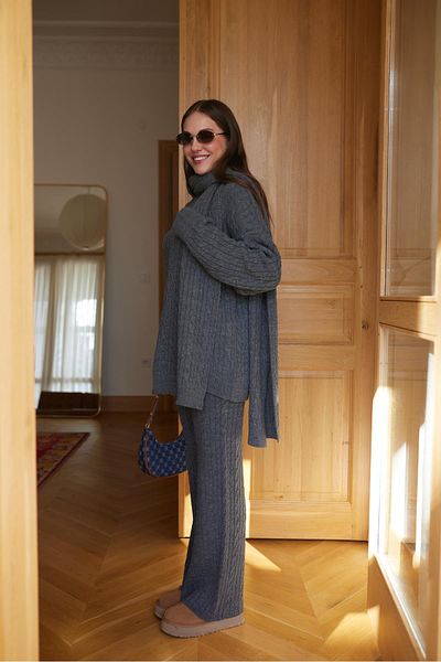 Askı Nişantaşı Smoked Scarf Hair Braided Knitwear Trousers Set