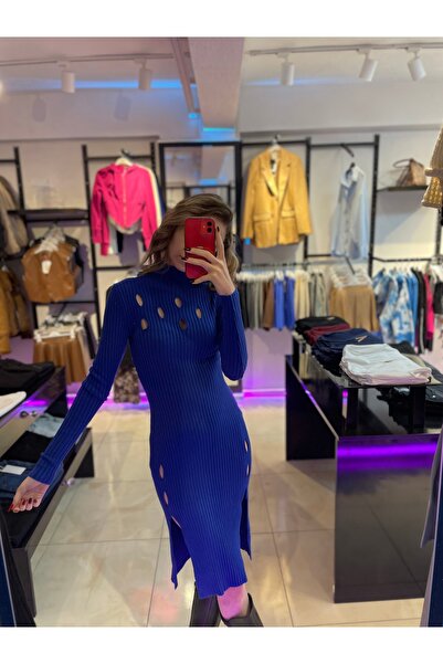 Butik Kesikli Triko Elbise