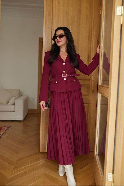 Askı Nişantaşı Set de fuste jachetă căptușită cu nasturi aurii burgundy