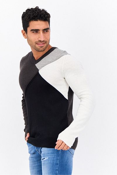 Perry Ellis Men V-neck Long Sleeves Colorblock Sweater, Black
