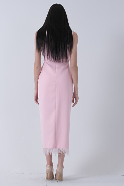 Feminist Önü Taş Detaylı Yırtmaçlı Tüy Detaylı Abiye Pudra 9705402