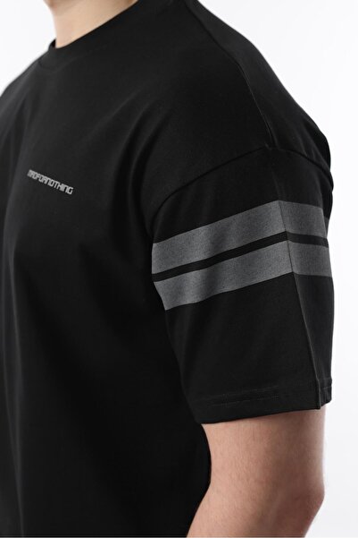 Madmext Detailní pánské šortky Black Stripe T-shirt Set E7301