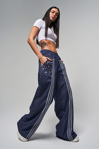 its basic Women's Navy Color Stripe Detailed Loose Cut Design Trousers