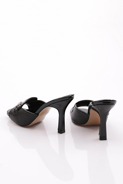 DGN 6304 Papuci de damă cu toc negru mat - cu accesorii metalice