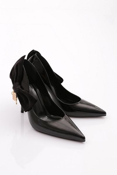 DGN 4537 Black Patent Leather Women's Heeled Shoes - Wrinkled Model