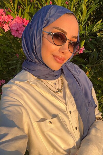 carell Merve Aydın'ın Tercihi Baklava Desen Pamuk İpek Şal Kot Mavi