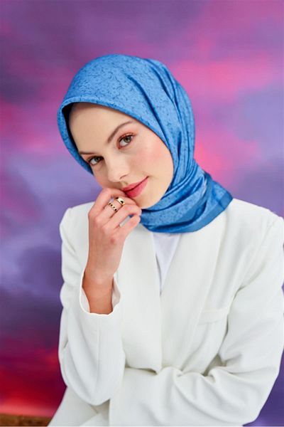 carell Blue Floral Print Twill Scarf