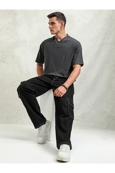 Highlander By Styli Solid Regular Fit V-Neck T-Shirt