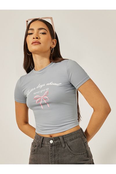 Styli Graphic Print Fitted Round Neck Crop T-Shirt