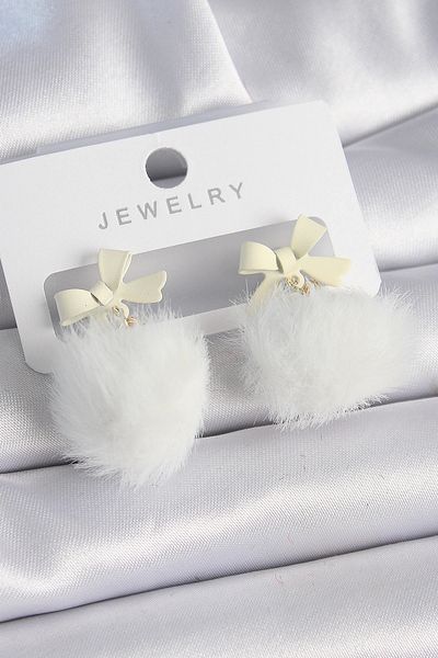shopwave اللون الأبيض الشريط الريش Pompom نموذج الأقراط النسائية