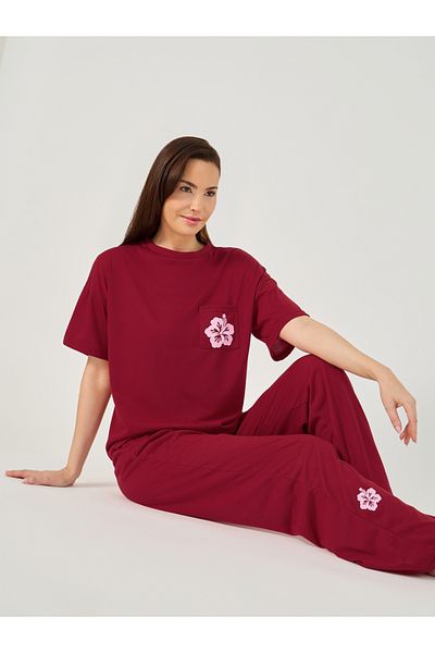 Styli Graphic Print Drop Shoulder T-Shirt and Pyjama Set