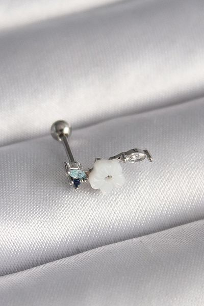 shopwave 316L Steel Silver Color Zircon Stone Detail White Flower Model Tragus Piercing