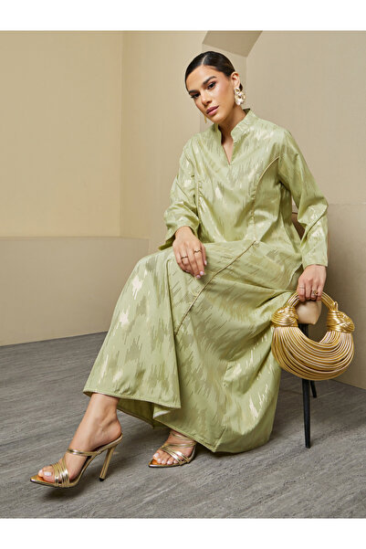 Styli جلابية بقصة A وطبعات ورقية مع ياقة قائمة