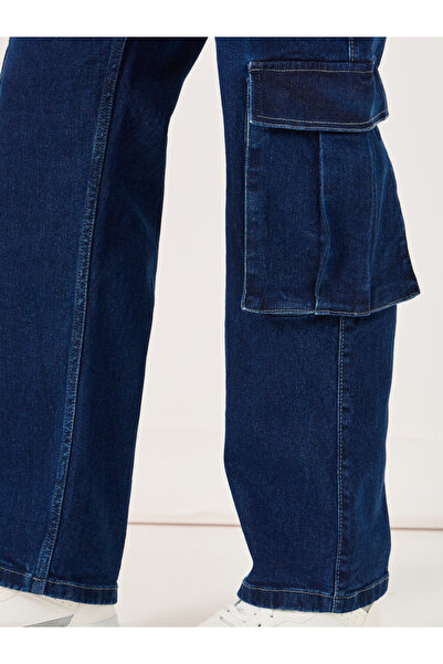 Styli Mid-Rise Carpenter Fit Cargo Jeans