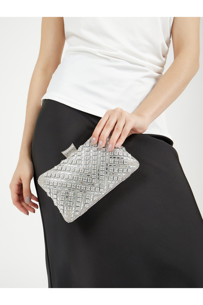 Styli Textured Embellished Clutch with Chain Strap