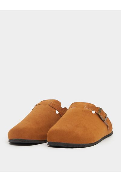 Styli Suede Buckle Platform Sole Clogs