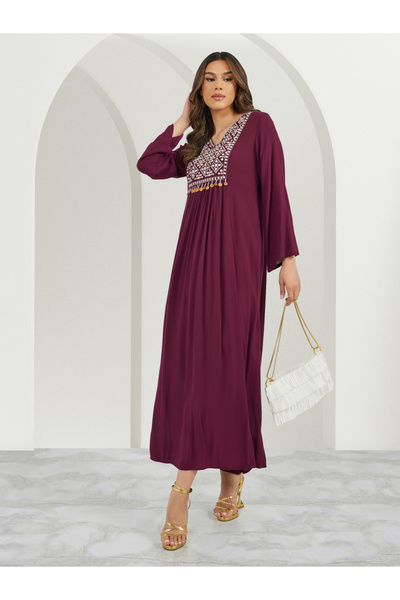 Styli جلابية مطرزة بنقشة مميزة مع شراشيب على شكل عملة معدنية