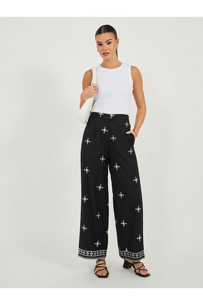 Styli Embroidered Pattern Straight Fit Pants