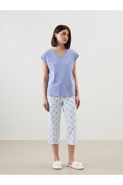 LC Waikiki New Season V-Neck Patterned Women's Capri Pajama Set - S5Cd39Z8