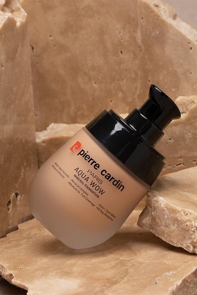 Pierre Cardin Aqua Wow Mineral Water Based Foundation Medium Skin With Very Warm