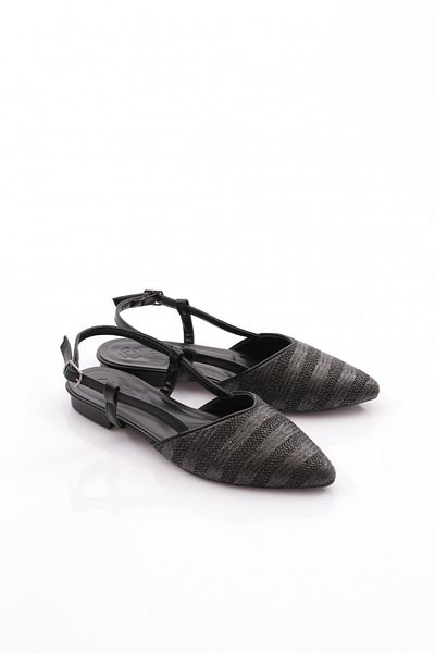 DGN Women's Black Straw Sandals - Back Tie 2623497216782322
