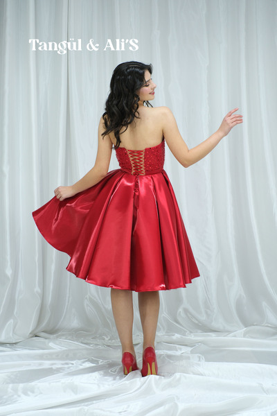 Tangül&Ali'S Moda Evi İşlemeli Lizbon Kırmızı Midi Elbise