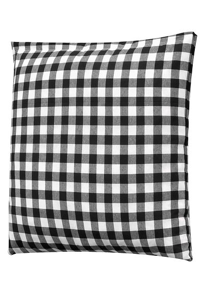 Soft Kare Cluster of 2 45*45cm Cushions with Large Checkered Picnic Mat