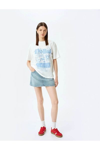 Koton Slogan Printed Short Sleeve Crew Neck Comfortable Fit T-Shirt