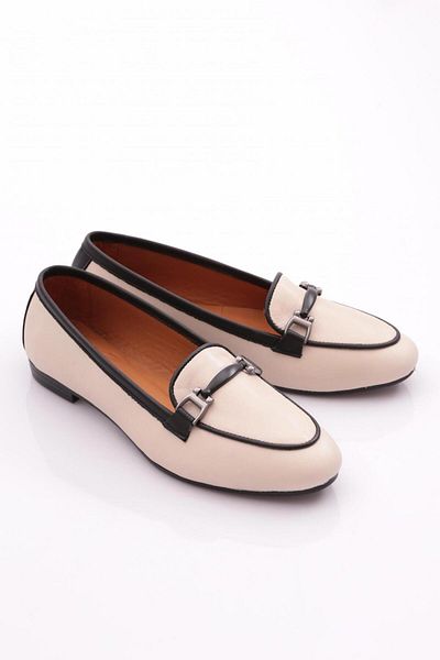 DGN Women's Ballerina Cream with Iron Accessories 213232110