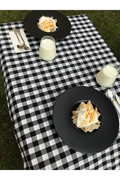 BELMODMODA مفرش طاولة منقوش