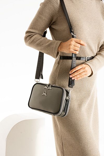 MEGA WOMEN'S MULTIPLE COMPARTMENT ORIGINAL MEDIUM SIZE SHOULDER AND CROSSBODY BAG