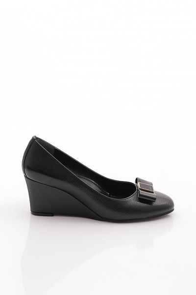 DGN Pantofi cu talpă cu pană de damă cu dungi negre 3693103539