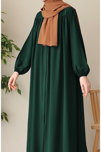 suhneva Η Ferace Green με την Esma Robe