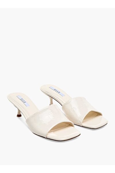 ELLE صندل نسائي سهل الارتداء منقوش عليه شعار مع كعب صغير