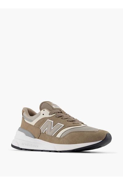New Balance Women's Logo Detail Sports Shoes with Lace-Up Closure - 997R