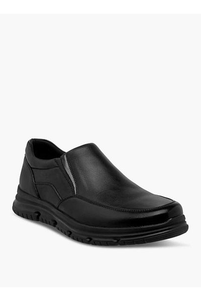 Le Confort Solid Slip-On Loafers
