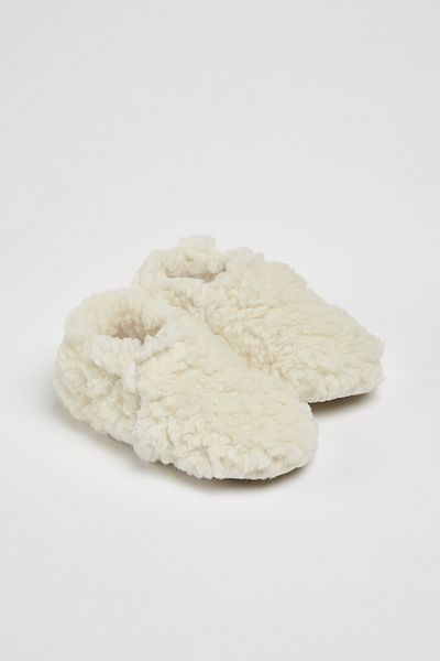 BabyZilla Teddy Baby Booties, Non-Slip Sole, Home Nursery Shoes, Organic Cotton Lining, Home Boot Slippers