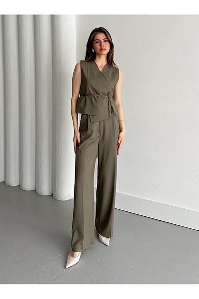 Laluvia Khakifarbener Anzug mit zweireihiger Weste und Hose – 8496