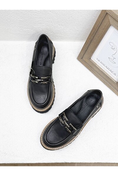 Mammamia D25YA-3695 TOKA DETAYLI 4CM KALIN TABAN DERİ LOAFER AYAKKABI KADIN