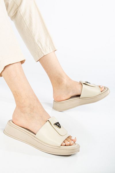 ds Dicle Stil Triangle Buckle Detailed Summer Slippers