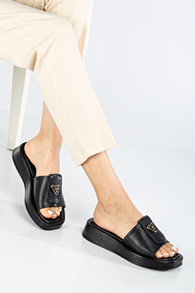 ds Dicle Stil Papuci de vară cu cataramă triunghiulară