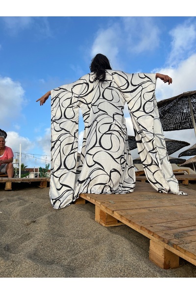 Seyhan Eraslan Japanese Kimono