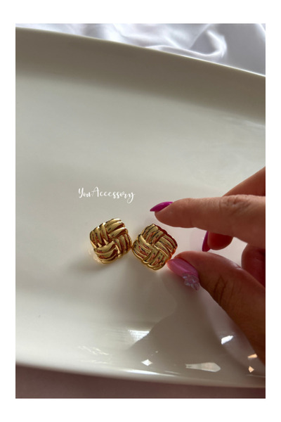 You Accessory MİNİ KARE GOLD KÜPE