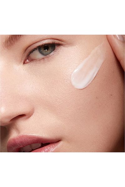 Nars Narsskin Light Reflecting Moisturizer Hydrating up to 60 Hours Aslbeauty