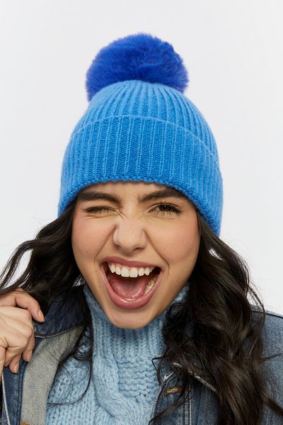 SOFT AKSESUAR Pompom Knitted Beret