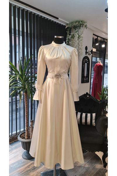 makbuleofficial Ekrubeyaz Feather Belt Detailed Hijab Evening Dress for Engagement and Wedding