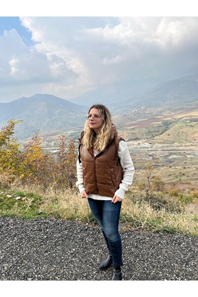 Genel Markalar Kadın Kahverengi Renk Suni Deri (L bedeni max 42 BEDEN)Kapüşonlu Cepli Şişme Kolsuz Puf Mont Yelek