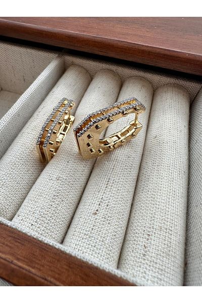 Jerie Gold Zircon Stone Plate Detailed Design Big Hoop Earrings