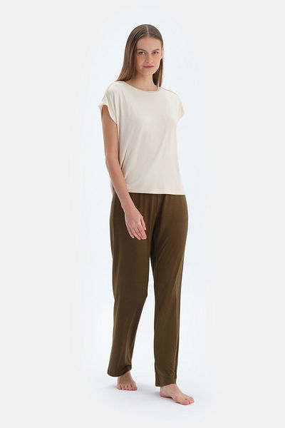 Dagi Ecru Lace Detailed T-Shirt Pants Pajama Set